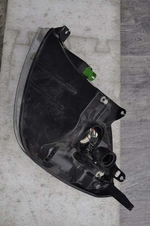 фото №11, Лампа правая ford fiesta mk6 02-05 2s6x-13w029-aj visteon