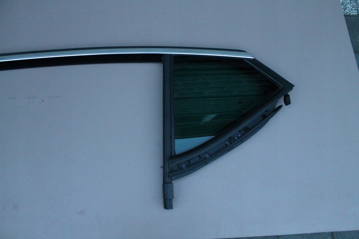 фото №3, Скло прокладка хром лівий зад hb opel astra k v