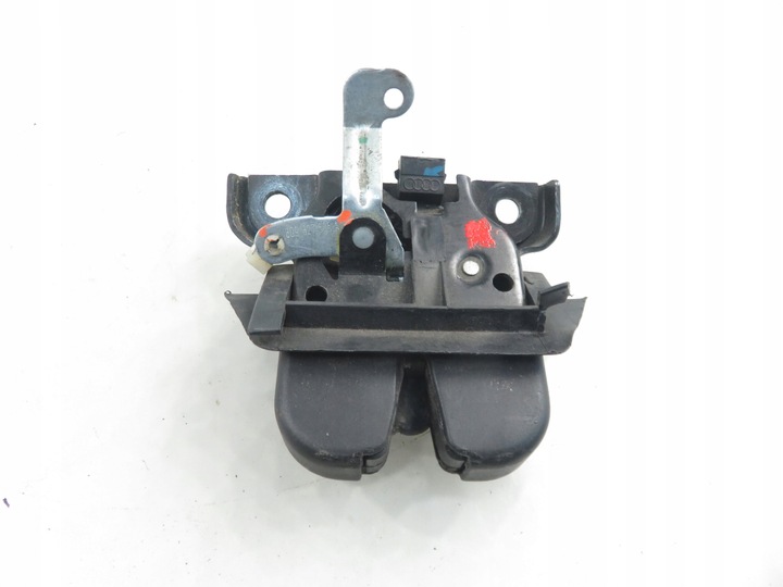 фото №1, Замок кришки audi a4 b5 8d9827505a