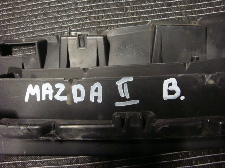 фото №7, Решітка радіатора решітка рамка mazda 2 dl dj 14- db5j-50712