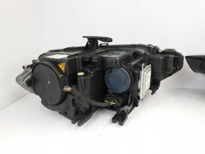фото №11, Audi a5 8t рестайлінг фара права ліва ксенон поворотний 8t0941032 8t0941031 комплектний