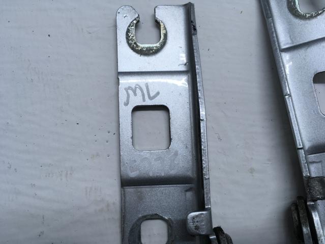 фото №6, Петли капота mercedes ml w164 05-11 c775