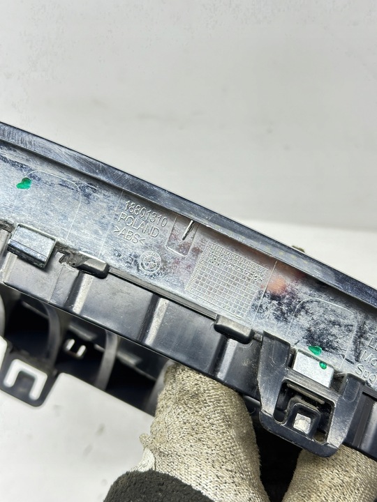 фото №10, Решётка радиатора левый перед bmw seria 3 f30 51137255411