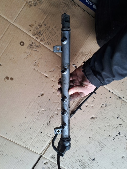 фото №3, Планка вприскувальний mercedes a клас w169 2.0 cdi