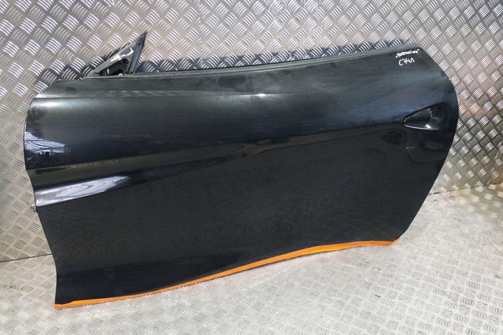 фото №1, Дверь левая ferrari portofino c741