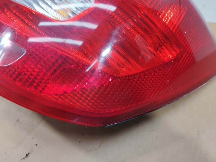 фото №6, Лампа права + ліва задня skoda fabia ii рестайлінг 5 двері hb 2010-2014 англійська