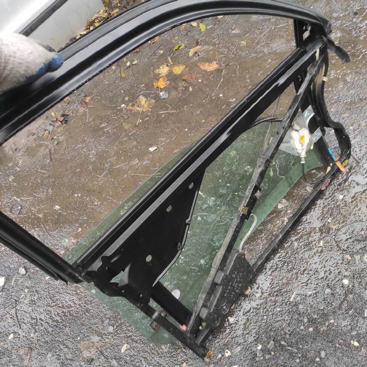фото №3, Стекло дверь левая левый перед audi a3 8l fl 3x дверь