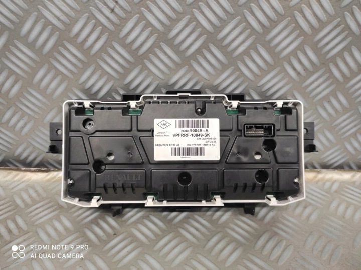 фото №12, Панель приборов renault trafic iii po рестайлинг 2.0 dci 66,138 km