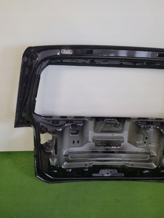 фото №9, Крышка зад задняя багажника vw touran iii 3 5ta оригинал oem