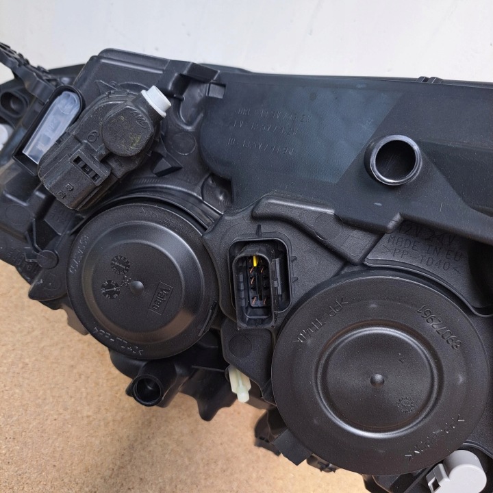 фото №7, Фара права перед peugeot 208 1 i gti 1685351880 89907569 7620254 нова