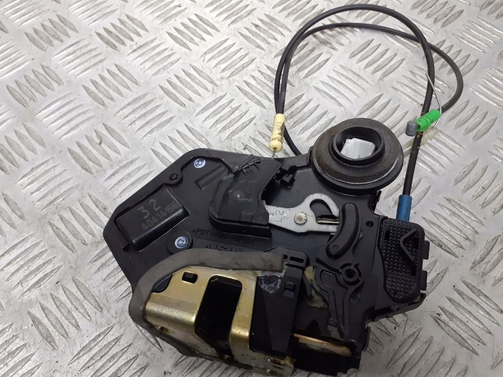 фото №2, Замок двері лівий зад toyota scion xa 2pin