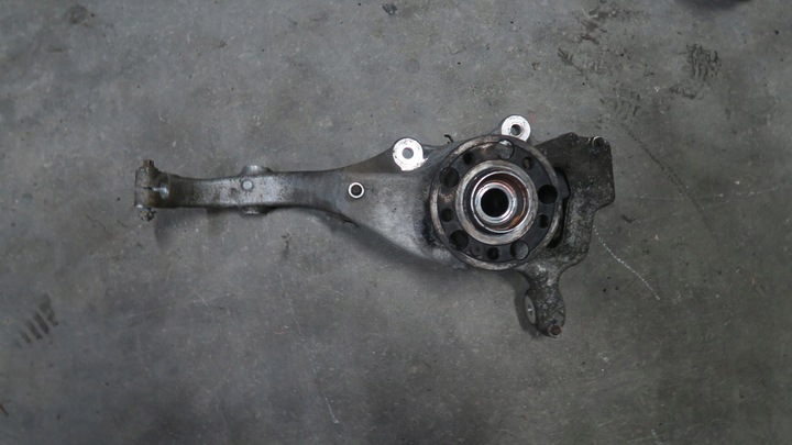 фото №1, Mercedes w222 поворотна опора ступиця ліва 4-matic !!