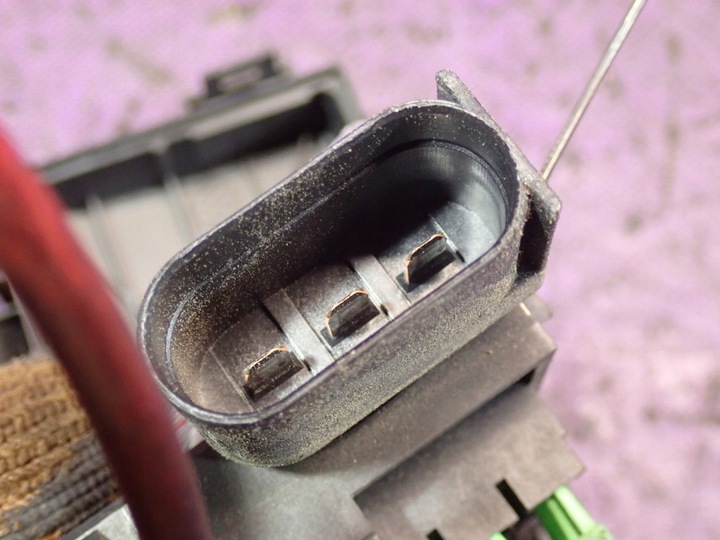 фото №5, Vw golf iv 97-06 1.9 коробка запобіжників 1j0937550aa