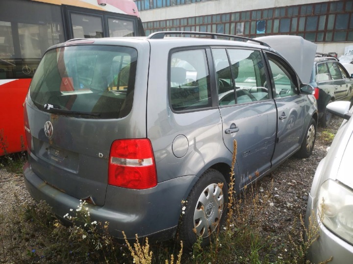 фото №8, Volkswagen touran реле 2003 1.9l 443937105a