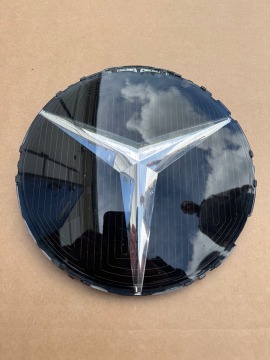 фото №1, Эмблема значок логотип радар дистроник mercedes eqc n293