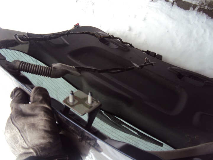 фото №4, Крышка focus mk3 рестайлинг универсал комплектная led