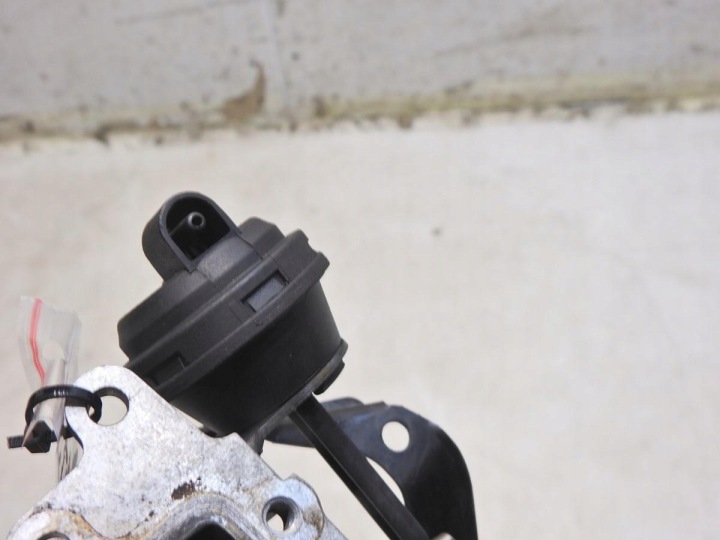 фото №8, Клапан egr audi a3 8p 1.9 tdi 03g131063e