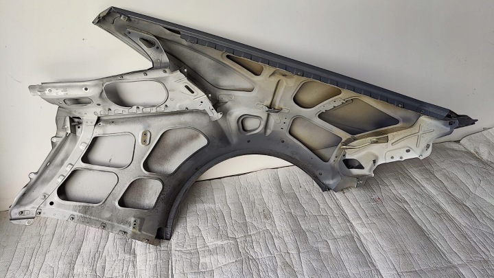 фото №12, Праве заднє крило правий rear fender lamborghini huracan 4t0