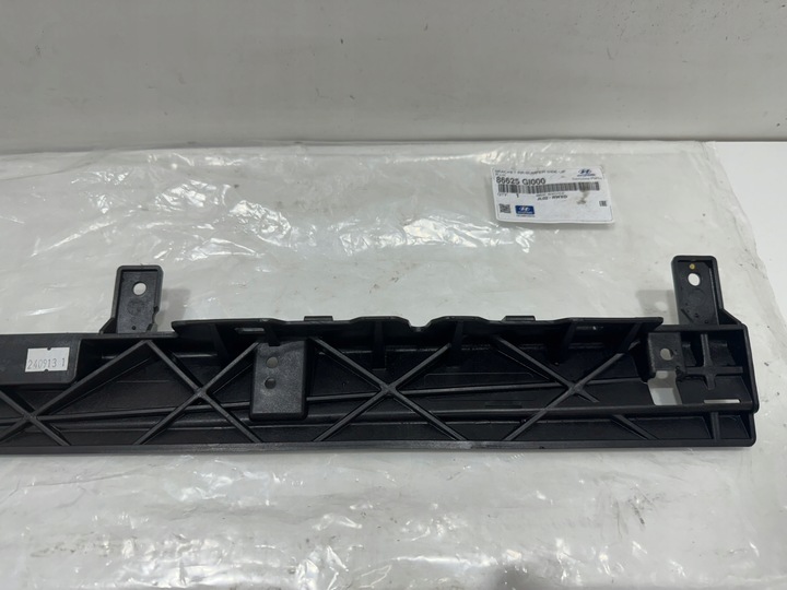 фото №7, Hyundai ioniq v ползун крепление кронштейн бампера зад 86625-gi000 новый oe!