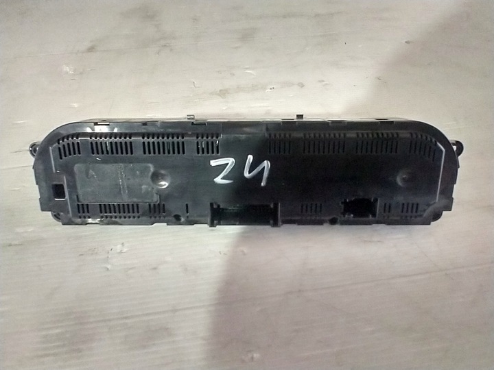 фото №8, Bmw z4 e89 переключатель панель блок управления кондиционера воздуховод климатроник