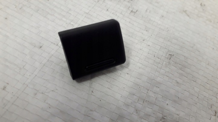 фото №1, Audi a4 b5 заглушка кнопки 8d0941516