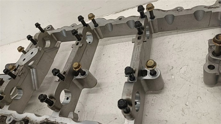 фото №8, Головка правая cadillac xt5 gmc chevrolet camaro vi 3.6 v6 lgx 16- 12666130