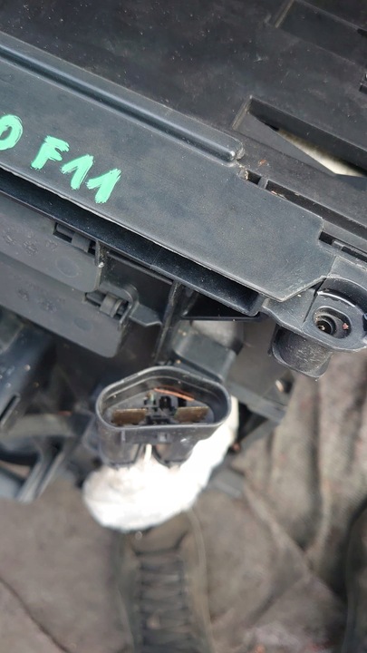 фото №9, Bmw f10 f11 f06 f12 3.0 d радіатор радіаторів вентилятор 7594611 комплект