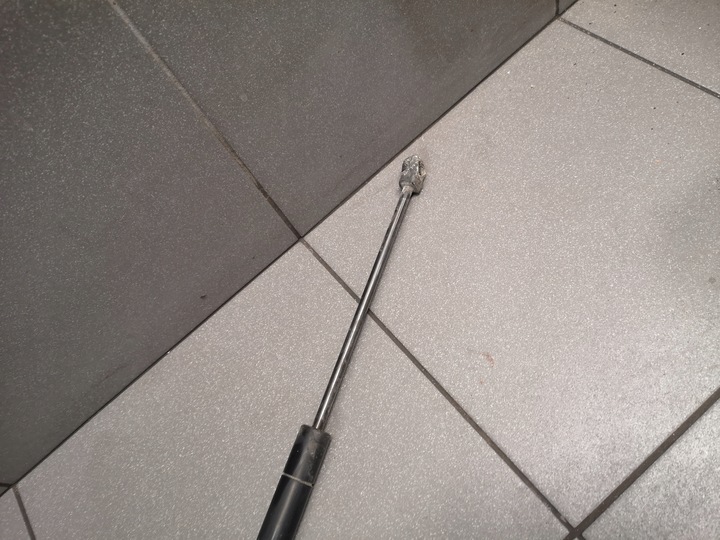 фото №5, Амортизатор крышки багажника audi a6 c5 4b9827552m