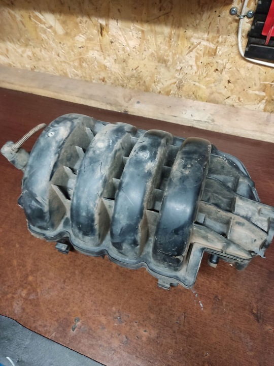 фото №4, Коллектор всасывающий vw golf plus v 03c129711f 1.6 115km 04-13