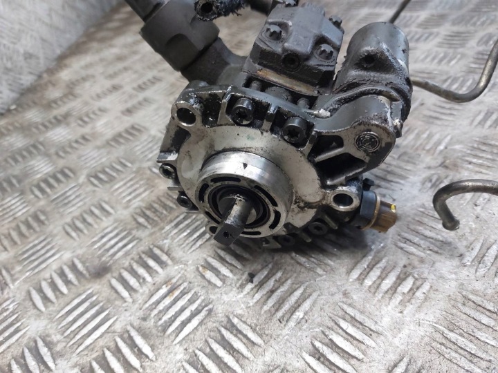 фото №10, Насос паливна рейка  форсунки volvo v50 i s40 ii 2.0 d 9654615580 9647247280
