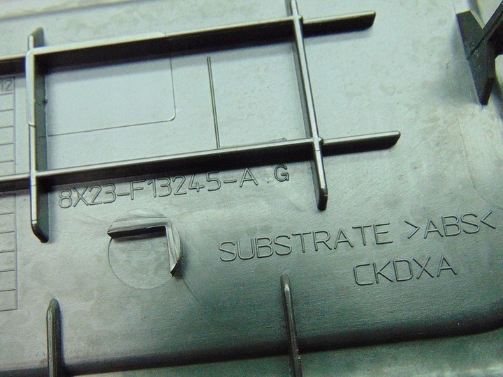 фото №7, Jaguar xf 2.7d 08r - накладка порога левый зад