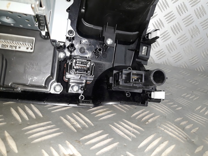 фото №12, 39100-sna-g620 радио cd fm honda civic viii 8 sedan