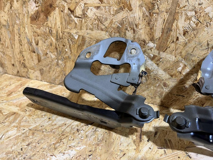 фото №11, Петля петлі капота лівий+ правий audi q8 ly9t 22r 4m8823301b 4m8823302b oem