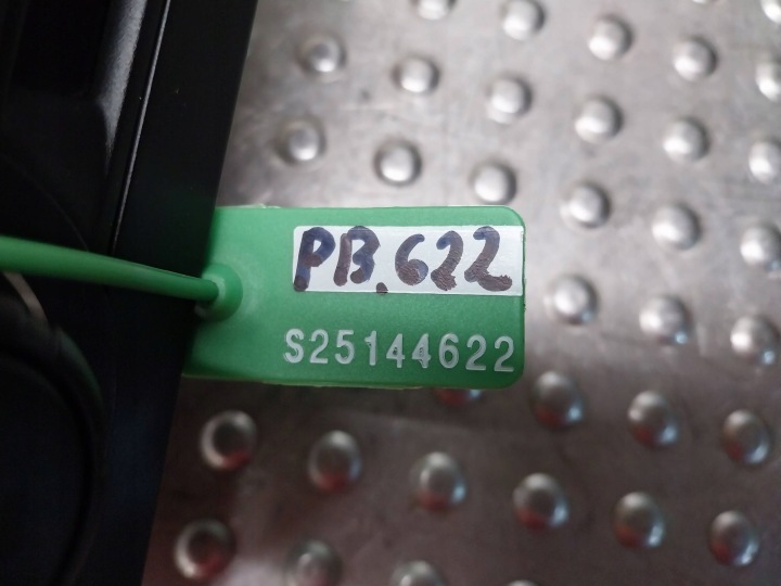 фото №7, Панель повітропровід кондиціонера 6958536 bmw e81 e82 e87 e90 e91 e92