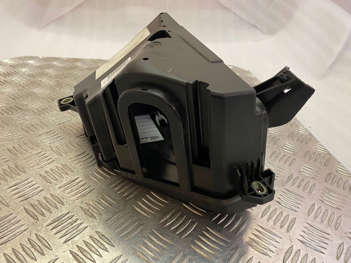 фото №8, Volvo xc90 2020 крышка коробка предохранителей 31398001