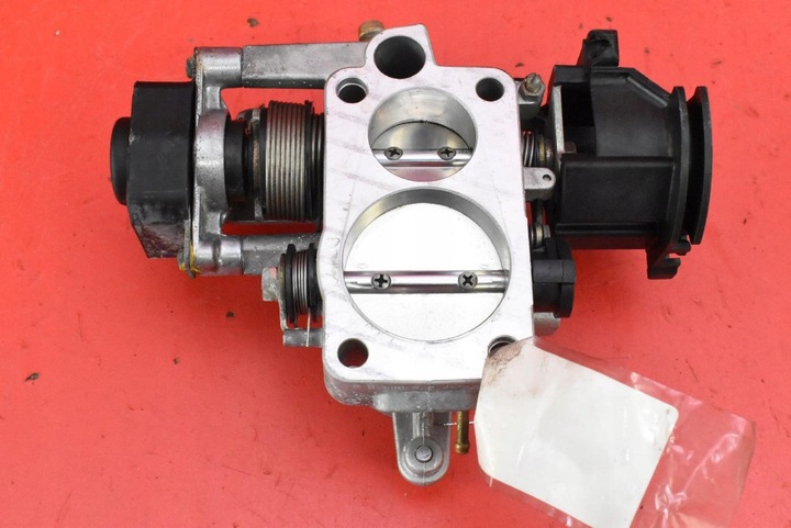 фото №6, Дросельна заслінка audi a6 c4 2.6 v6 150 km 94-97