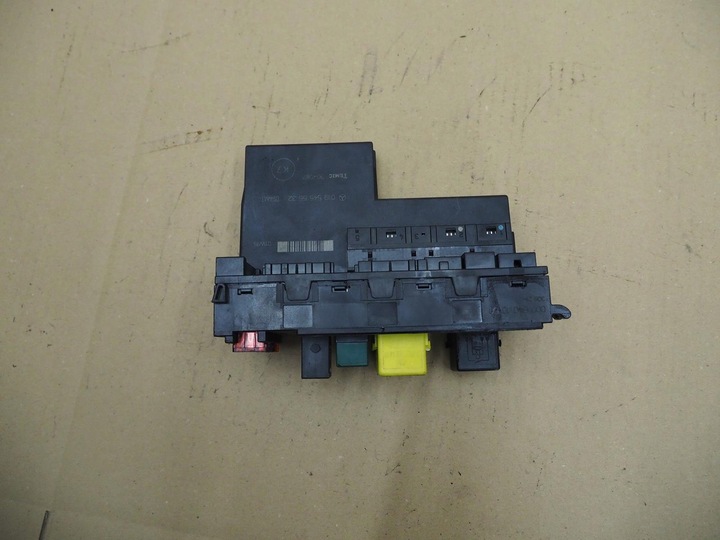 фото №9, Коробка запобіжників mercedes e w210 0005401050