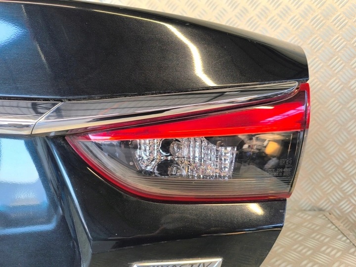 фото №8, Mazda 6 gj рестайлинг sedan крышка задняя крышка багажника лампа зад цвет чёрный