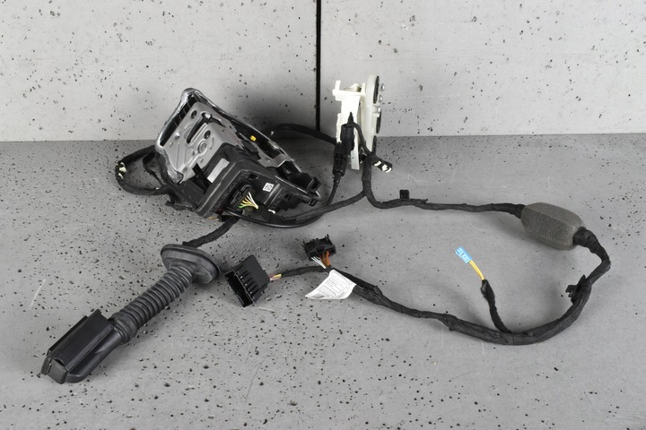 фото №1, Bmw x5 g05 f95 замок двері лівий зад задній soft close доводчик