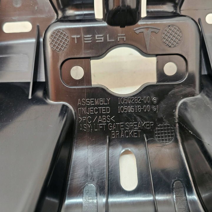фото №13, Динамик w крышка багажника багажника tesla модель x plaid 2022r 1046920-00-b демонтаж