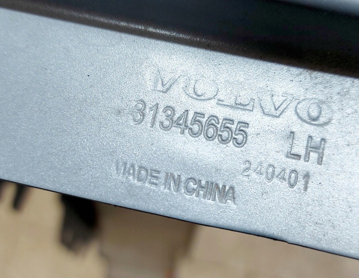 фото №9, Volvo ex-30 ex30 24r. крило лівий перед колір 740/717 31345655