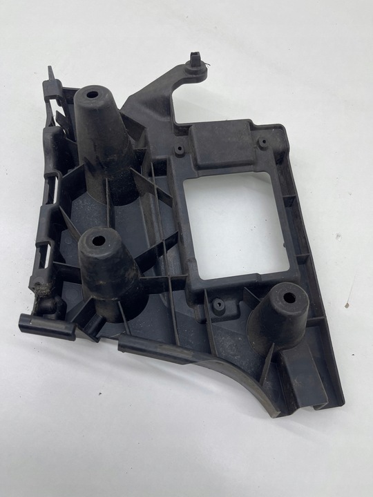 фото №12, Audi a6 c7 sedan uchywt крепление ползун направляющая бампера левый зад