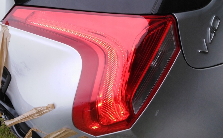 фото №10, Volvo v40 ii рестайлінг лампа лівий зад 16-19r ідеальний стан 18r eu