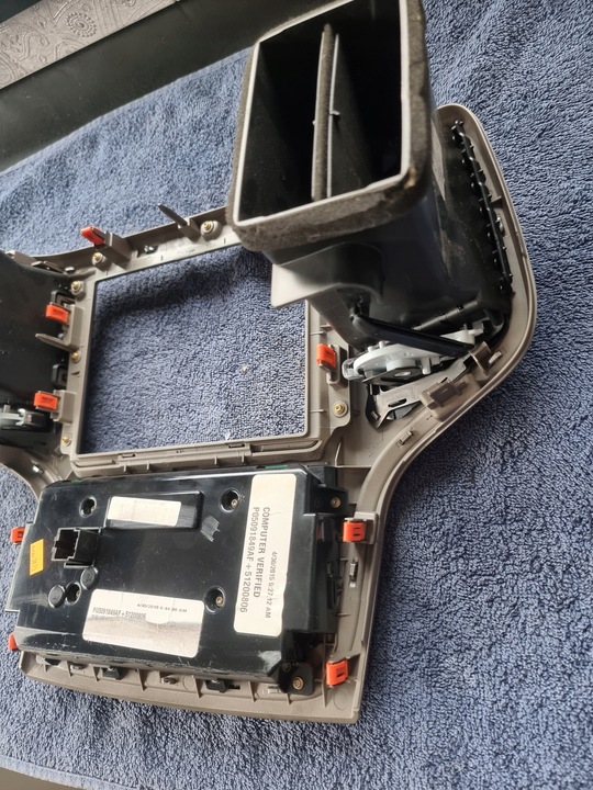 фото №8, Jeep grand cherokee wk2 панель управление klmatyzacji p05091849af