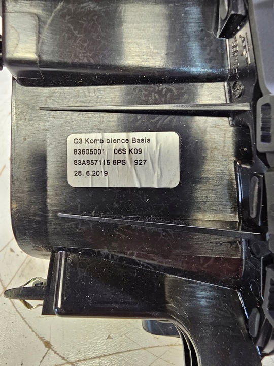 фото №7, Рамка корпус спідометра audi q3 f3 83a857115