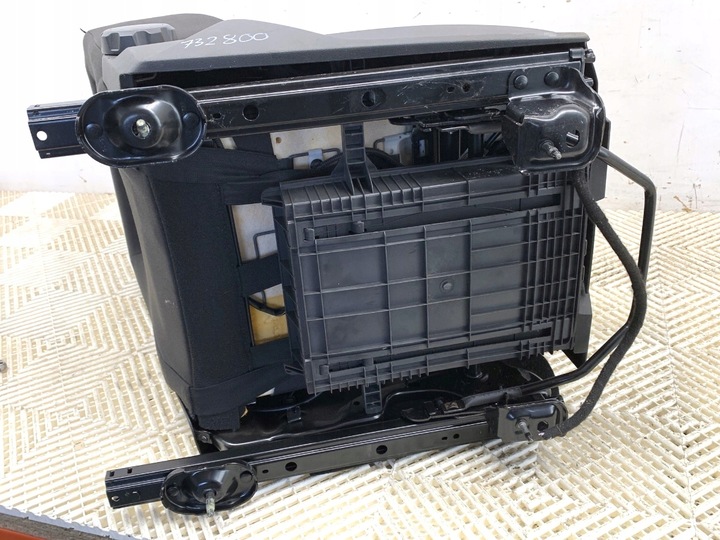 фото №9, Сиденье правый перед ford transit courier автобус сиденье переднее, правая