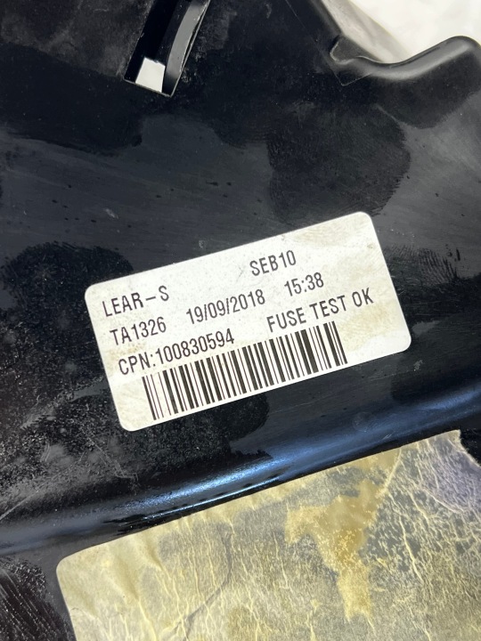 фото №8, Блок предохранителей корпус 31398001 volvo v60 ii 2.0d 140kw 190km
