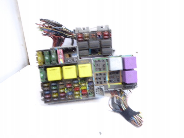 фото №1, Corsa c 00-06 коробка предохранителей bsi 1.2 16v z12xe