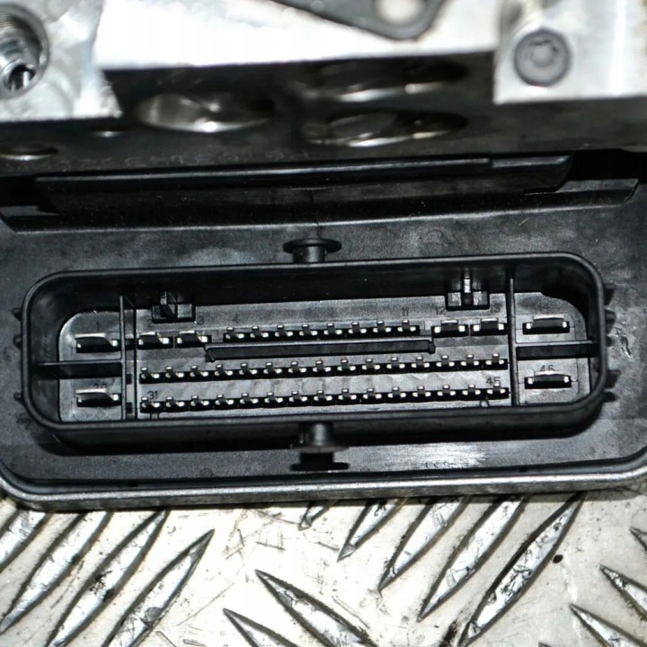 фото №9, Блок керування abs mercedes-benz e w213 pg70314302dam 13122993 2.0l 155kw 2017