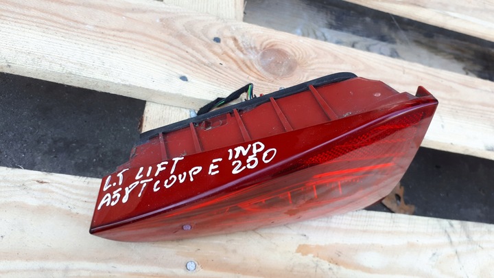 фото №1, A5 8t рестайлінг лампа ліва лівий зад w кришка багажника led